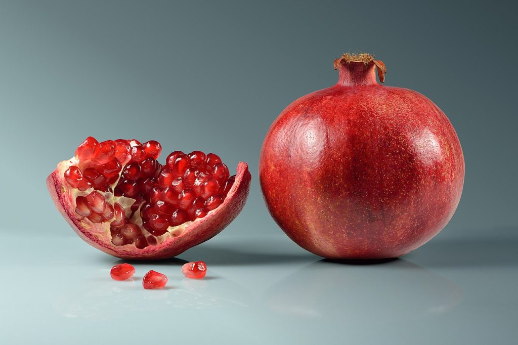 Pomegranate fruit – whole and piece with arils